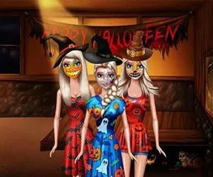 Spooky Halloween Dolls full screen